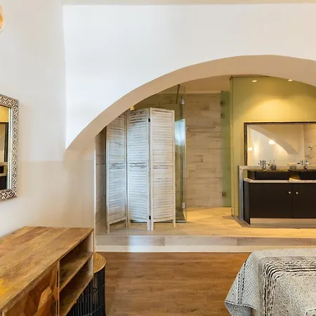 Anne Apartment, At The Venetian Port Of Rethimno! Rethymno (Crete)