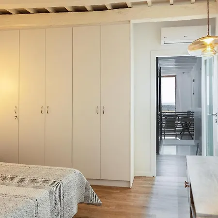 Anne Apartment, At The Venetian Port Of Rethimno! Apartment